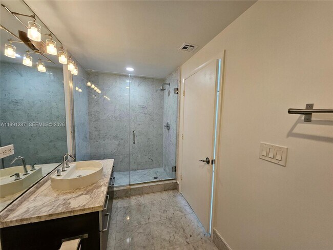 Photo - 253 NE 2nd St Unit 905