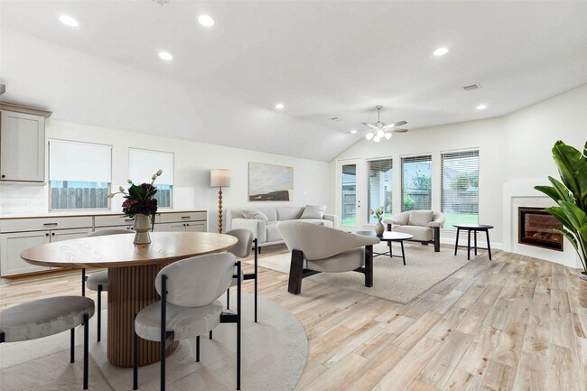 Photo - 624 Cape Capri Dr