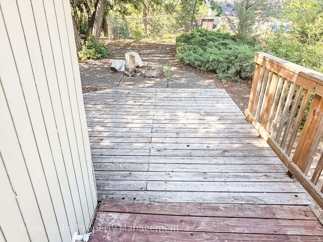 Photo - Taylor Ave Tri-Plex Unit 323