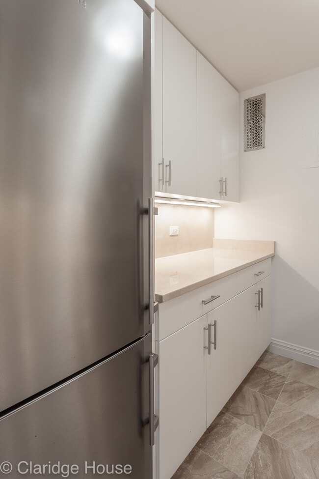 Photo - Claridge House