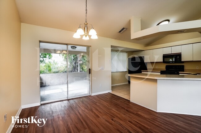 Photo - 9096 Frank Rd