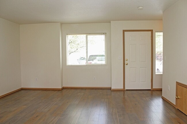 Photo - 1971 SE 122nd Ave Unit 02