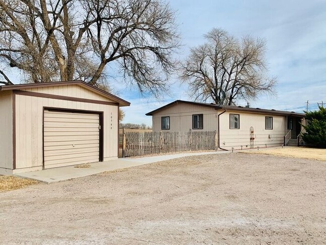 Beautiful Mountain Views, Minutes From I-25! - Beautiful Mountain Views, Minutes From I-25!