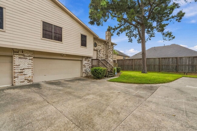 7744 Champion Pines Dr