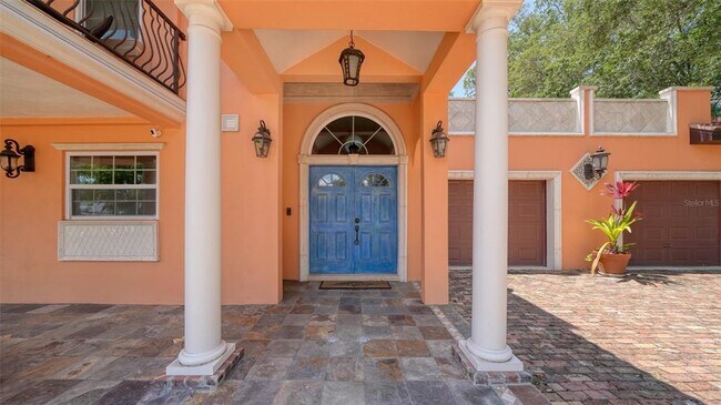 2520 Tami Sola St