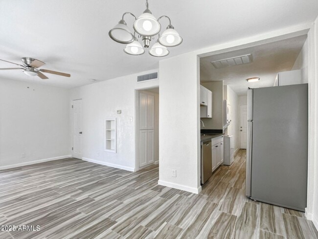 Photo - 2109 W Hayward Ave