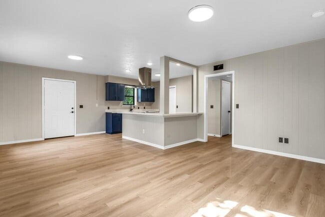 Photo - 104 N Oneal St