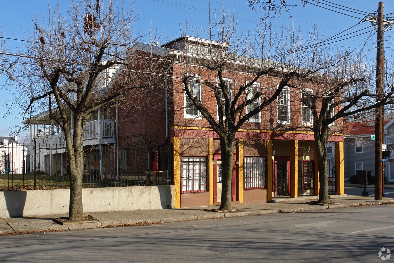 Photo - 741 E Chestnut St