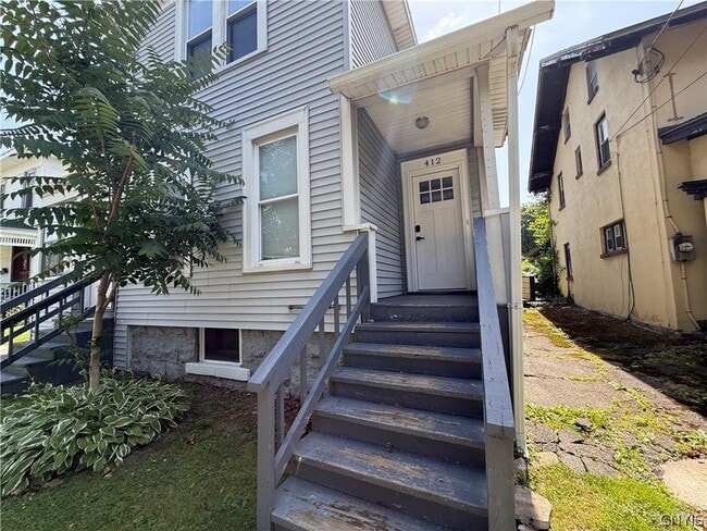 Photo - 412 Court St