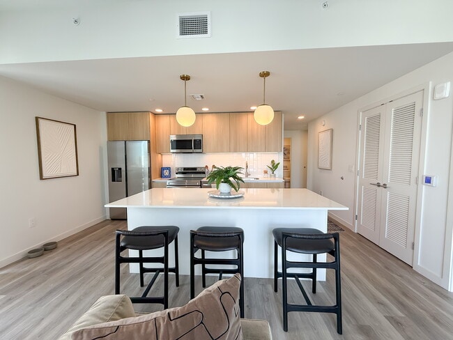 Photo - 50 NW 31st St Unit B12