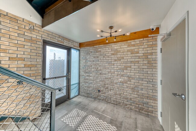 Photo - Fremont Manor