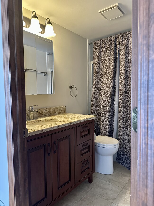 Photo - 5125 Blodgett Ave Unit 418