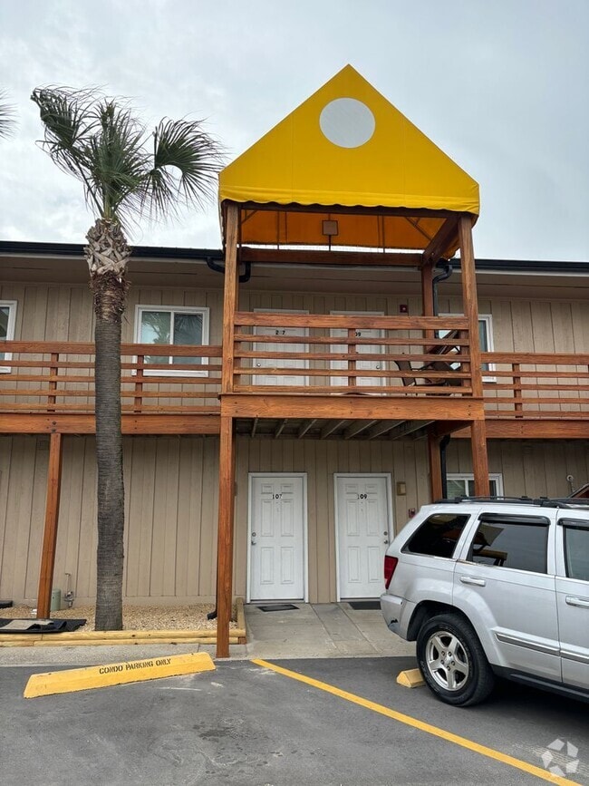 Building Photo - 5505 Sun Harbor Rd Rental