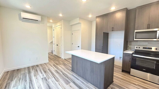 L0628 - 2 - L0628 - 2 Apartment Unit B