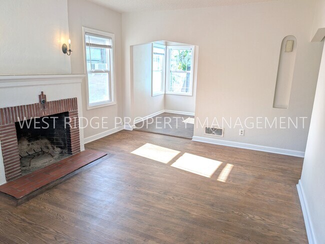 Photo - 1322 N Emerson St Unit 1322