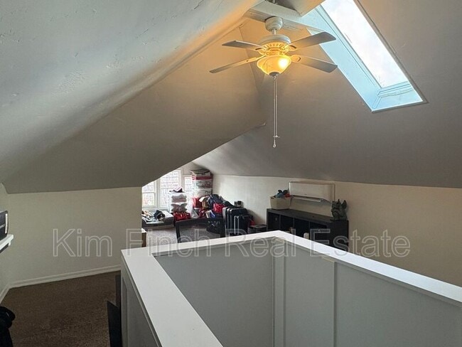 Photo - 1149 S Lk St