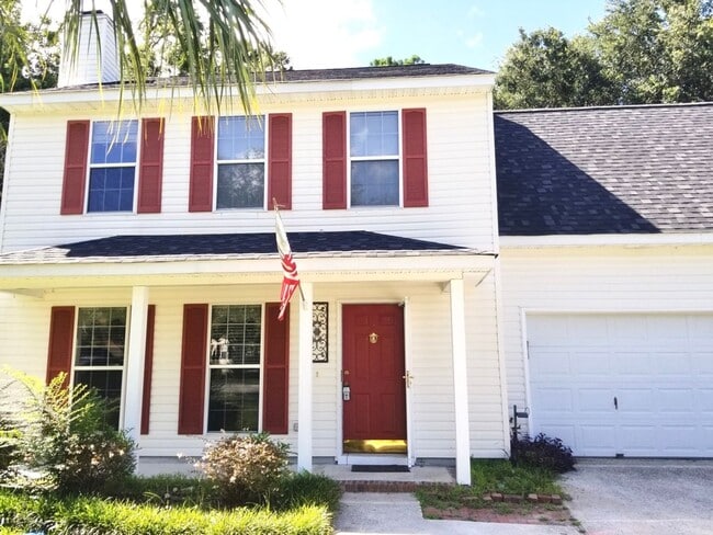 Charming 4 Bedroom Home in Center Lake Sub... - Charming 4 Bedroom Home in Center Lake Sub...