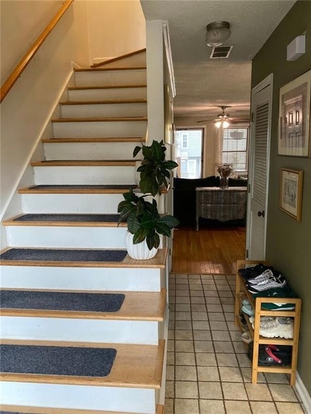 Photo - 5021 David Pl