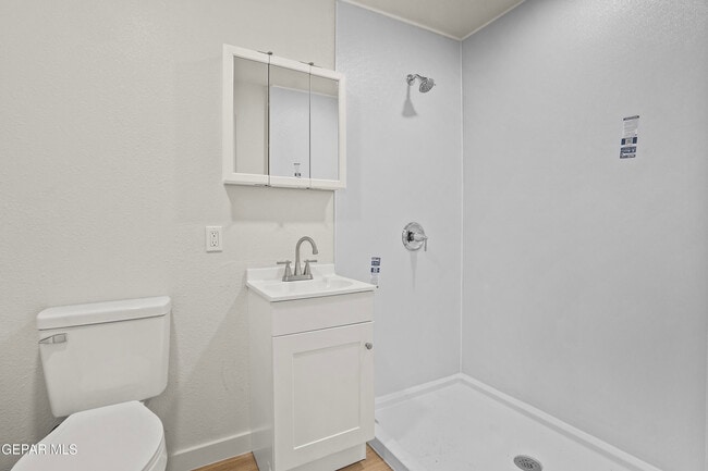 Photo - 511 E Nevada Ave Unit B