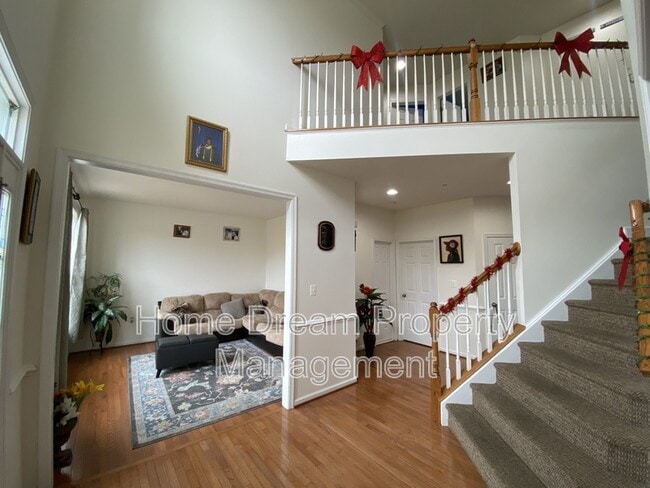 Photo - 11212 Katerina Dr S