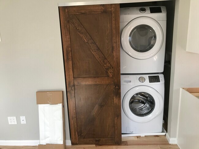 Photo - 546 Southern Ave Unit Apt 2