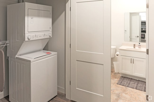 2BR, 2BA - 1027 SF