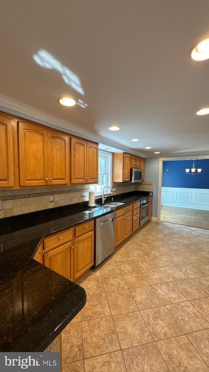 9205 Tunemaker Terrace