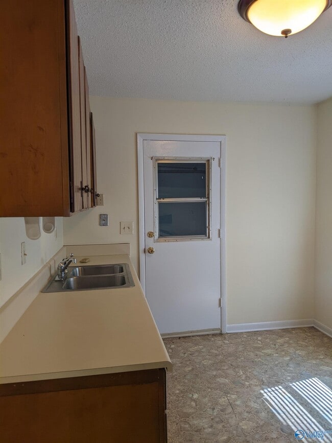 Photo - 14021 SW Wyandotte Dr