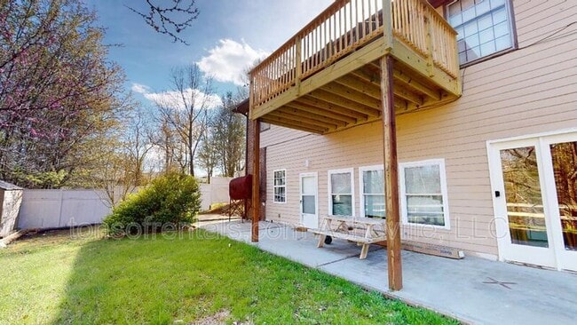 Building Photo - 50 Ledbetter Rd Unit B