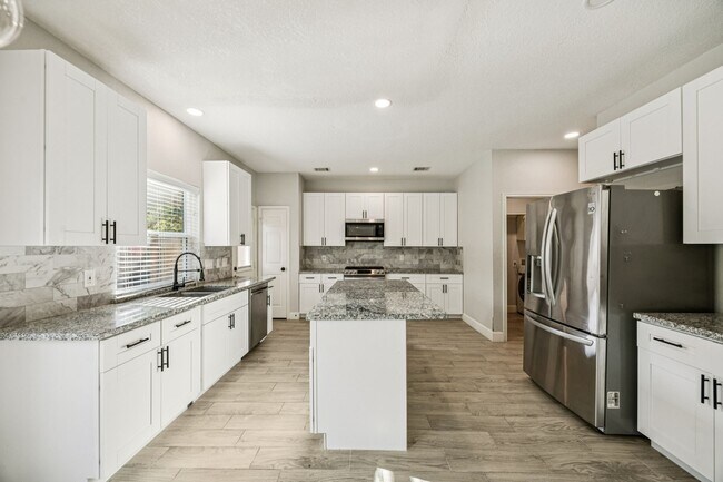 Photo - 16802 Willow Bend Ct
