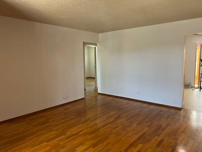 Photo - 3019 Eddy St