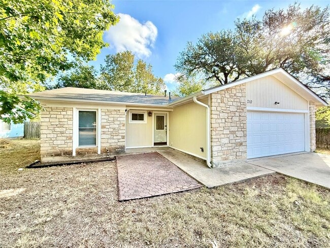 Photo - 710 Riverwood Dr