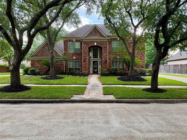 Photo - 3719 Emerald Falls Dr House