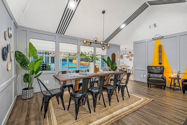 Building Photo - 13330 Trompilla Ln