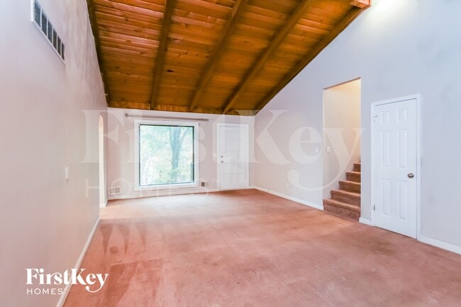 Photo - 4949 Dana Dr NE