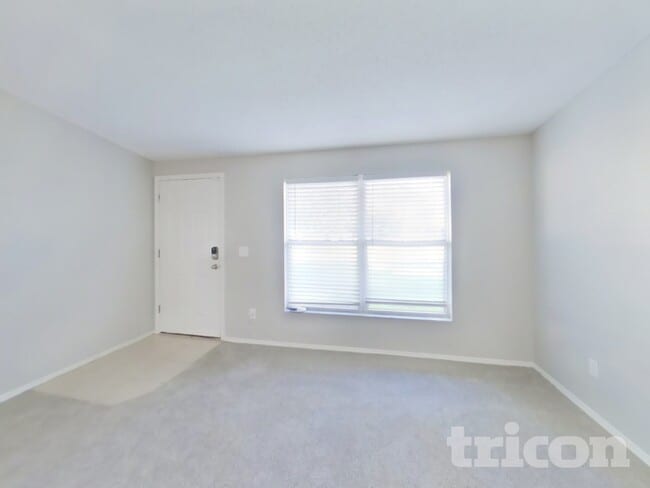 Photo - 1641 Rhonda Dr