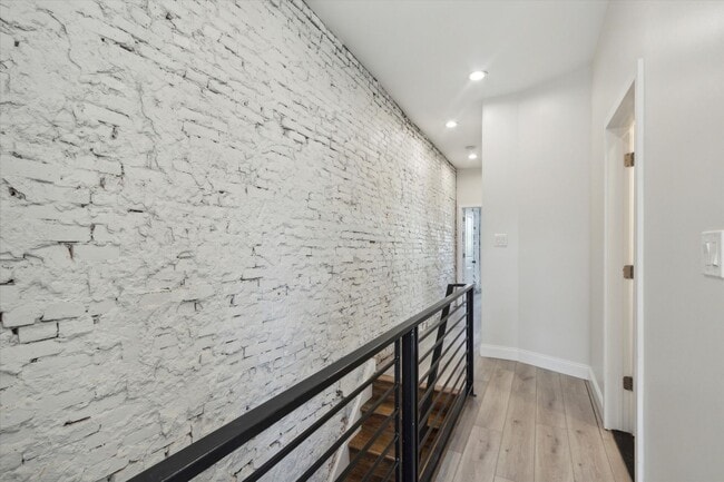 Photo - FRANKFORD_3510 Unit Apt 2