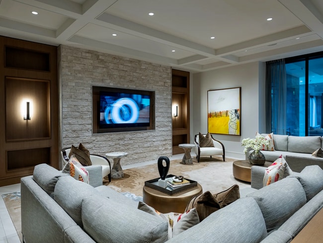 Amenity Clubroom - The George