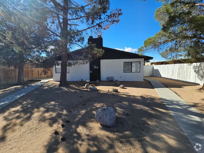 Building Photo - 305 S Richmond Rd Unit B Rental