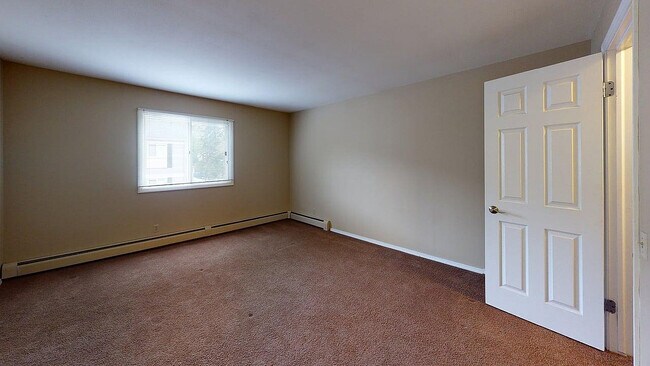 Unit-217-4-Bedroom 2