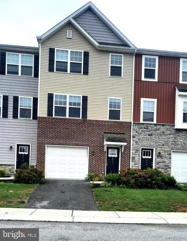 Building Photo - 806 Admiral's Quay Dr Rental
