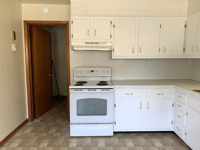 Photo - 835 High St Unit 835 C
