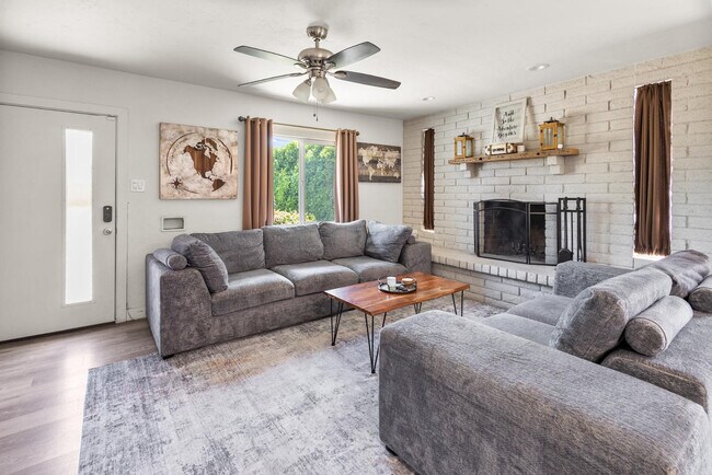 Photo - 3846 N 14th Ave