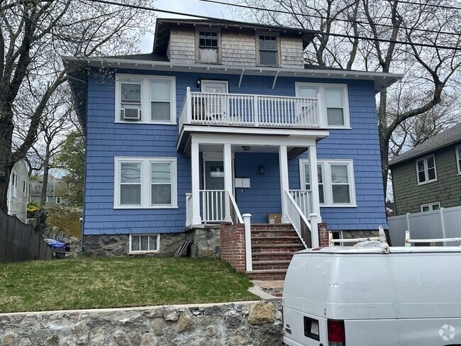 Building Photo - 23 Lothrop Ave Unit 1 Rental