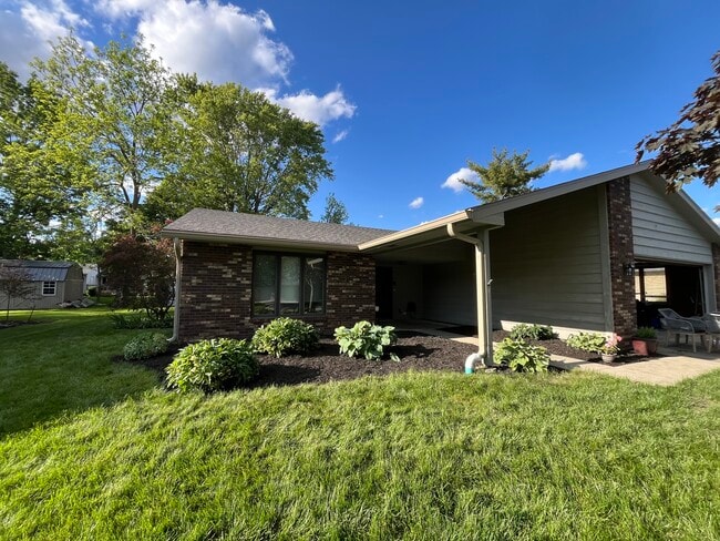 Photo - 4314 W Castleton Ct House