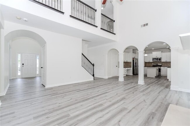 Photo - 2023 Jameson Cir NE