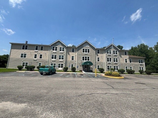 Photo - 2139 Broadmoor Ave