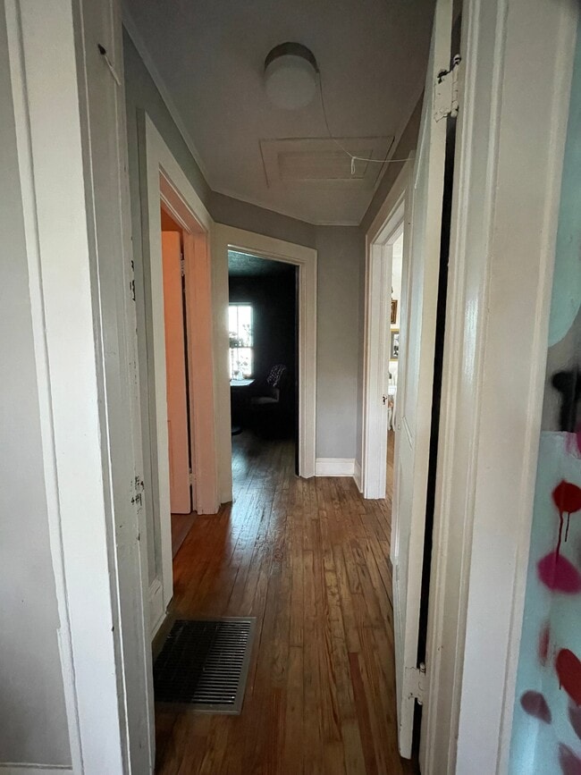 Photo - 1138 Lookout Ave NW