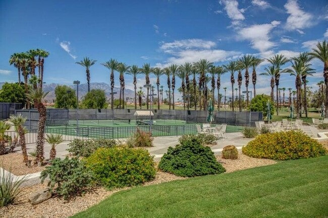 Photo - 272 Desert Falls Dr E