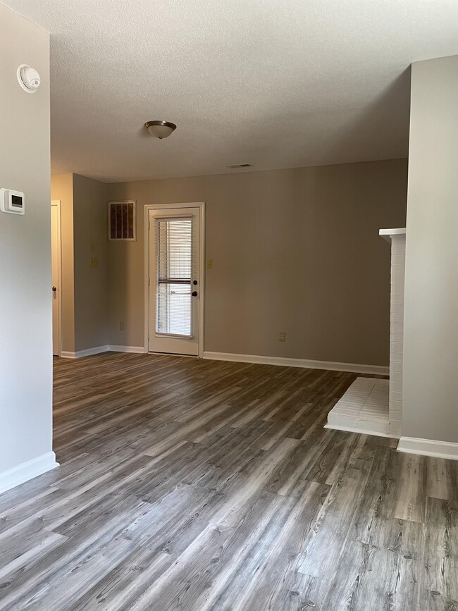 Building Photo - 3561 Mill Run